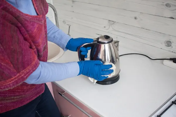 cleaning-kettle-with-citric acid