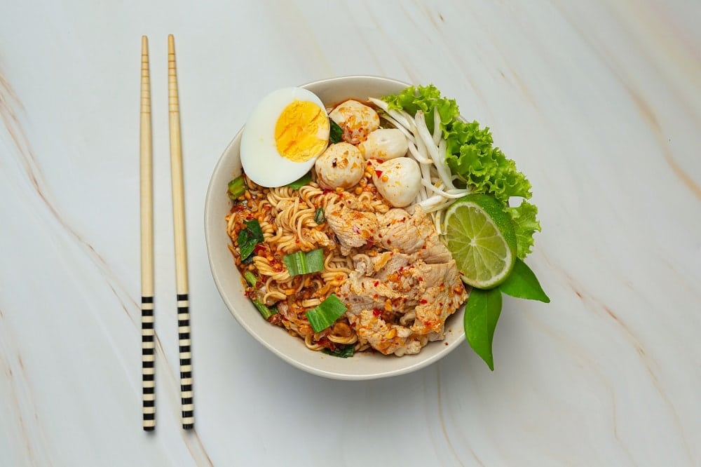How to make egg noodles