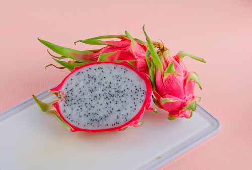 Pitaya cut lengthwise