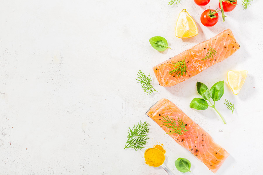 How much protein does 170g of salmon contain