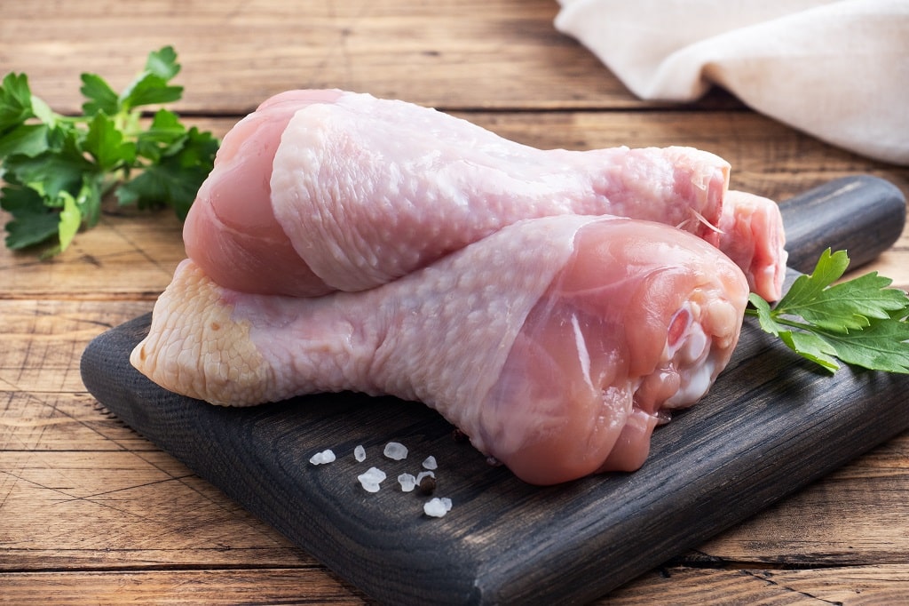 How many chicken legs are there in a half-kilo