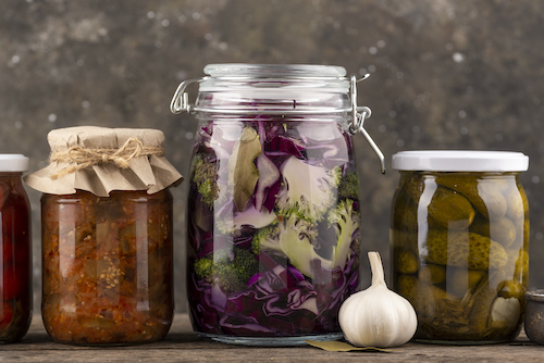 How do you clean rust from canning jars?