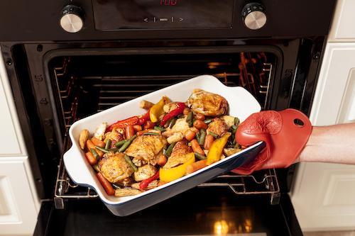 Can you cook with a chipped enamel pan?