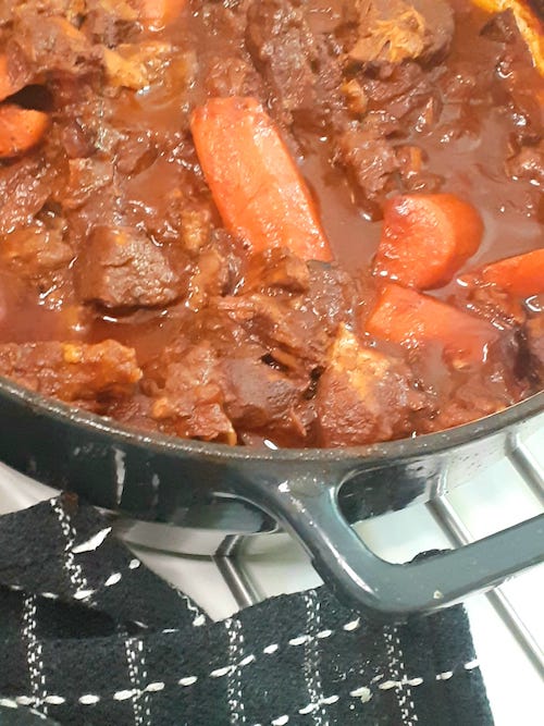 A good little dish simmered and prepared with love: La Daube Provençale