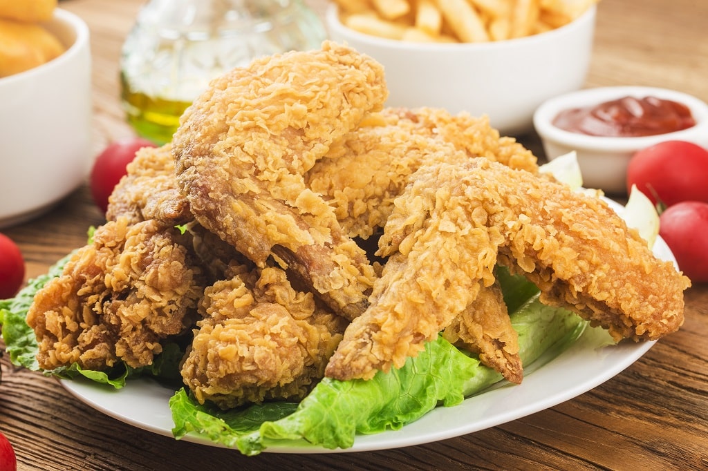 How many chicken wings are there in 100 grams?